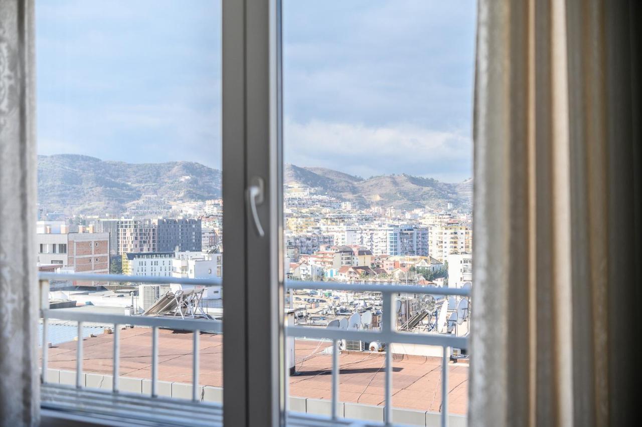Miku Apartments-Luxury City View At Wilson Square 티라나 외부 사진